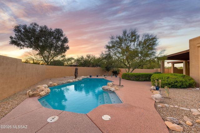 5716 N Camino Arturo, Tucson, AZ 85718