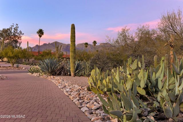 5716 N Camino Arturo, Tucson, AZ 85718