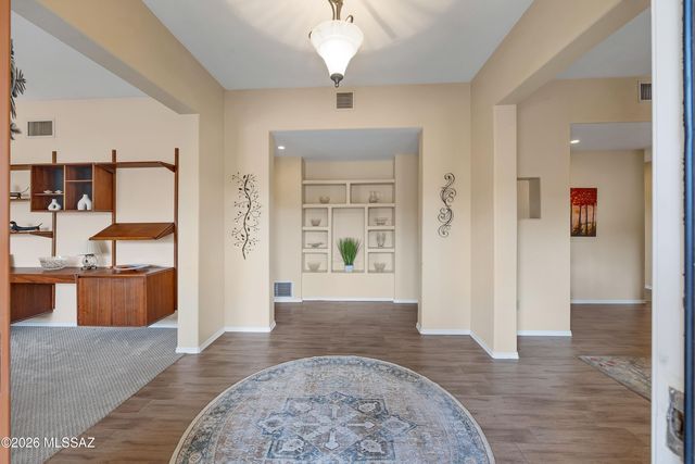 5716 N Camino Arturo, Tucson, AZ 85718