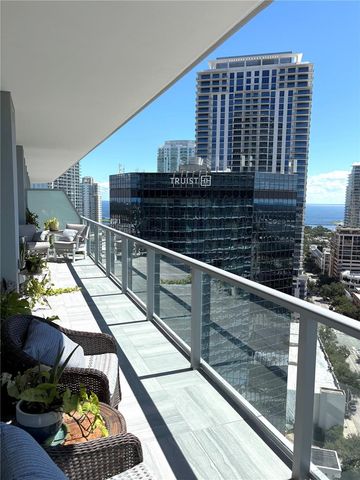 400 CENTRAL AVENUE 2005, St Petersburg, FL 33701