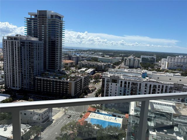 400 CENTRAL AVENUE 2005, St Petersburg, FL 33701