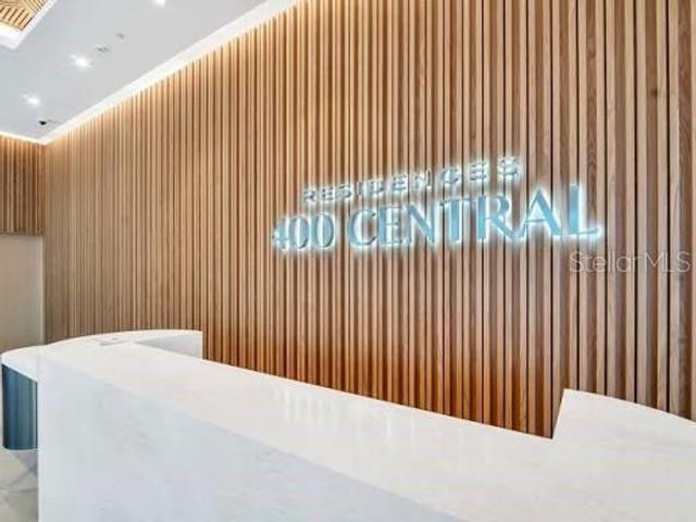 400 CENTRAL AVENUE 2005, St Petersburg, FL 33701