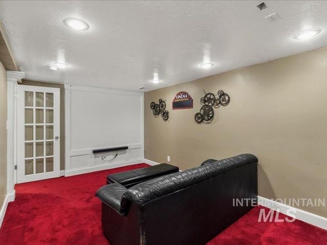 803 N Garden St, Boise, ID 83706