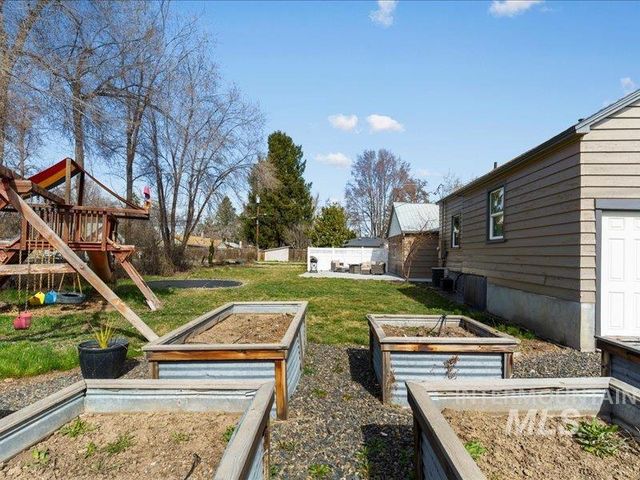 803 N Garden St, Boise, ID 83706