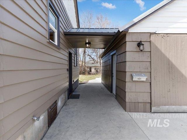 803 N Garden St, Boise, ID 83706