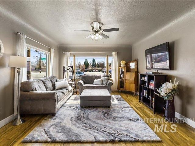 803 N Garden St, Boise, ID 83706