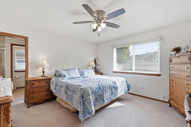12004 N DAKOTA Ln, Spokane, WA 99218