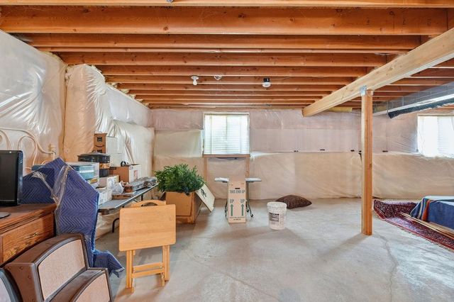 12004 N DAKOTA Ln, Spokane, WA 99218