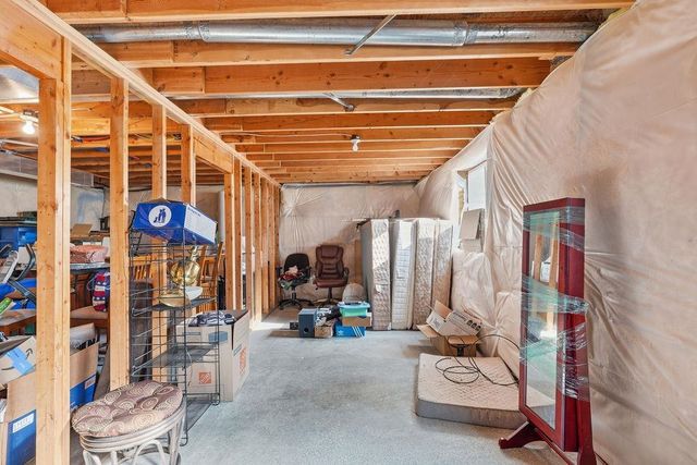 12004 N DAKOTA Ln, Spokane, WA 99218
