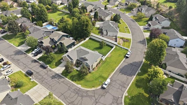 12004 N DAKOTA Ln, Spokane, WA 99218