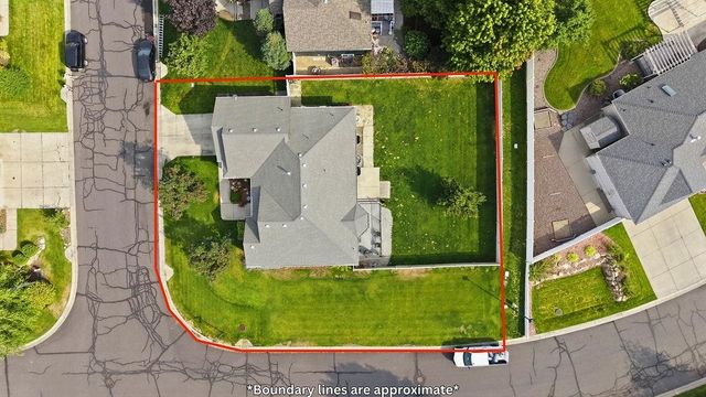 12004 N DAKOTA Ln, Spokane, WA 99218