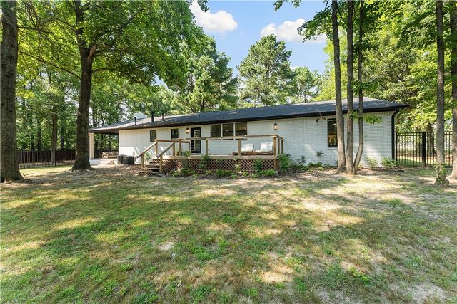 3123 W Howard Nickell Road, Fayetteville, AR 72704