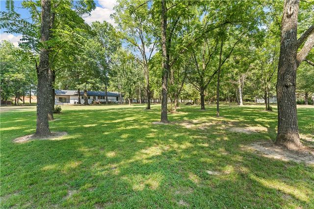 3123 W Howard Nickell Road, Fayetteville, AR 72704