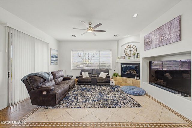 13934 E Sage Hills Drive, Vail, AZ 85641