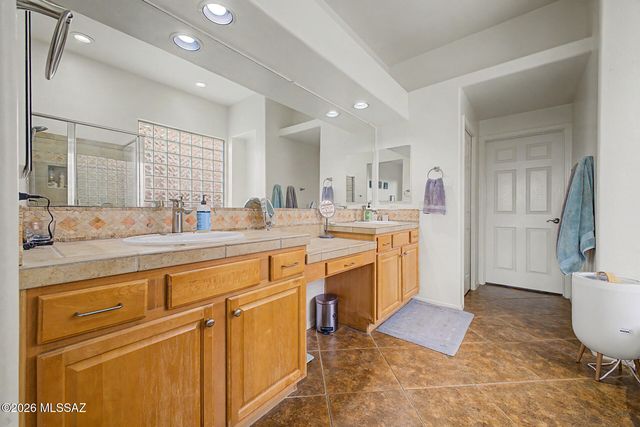 13934 E Sage Hills Drive, Vail, AZ 85641