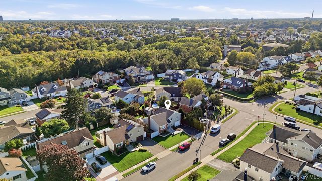 2624 Flower Street, Westbury, NY 11590
