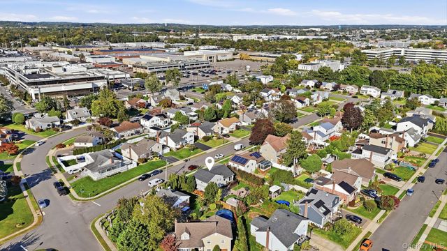 2624 Flower Street, Westbury, NY 11590