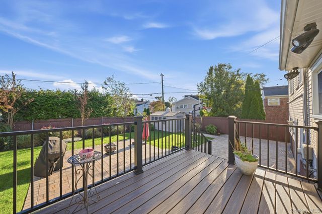 2624 Flower Street, Westbury, NY 11590