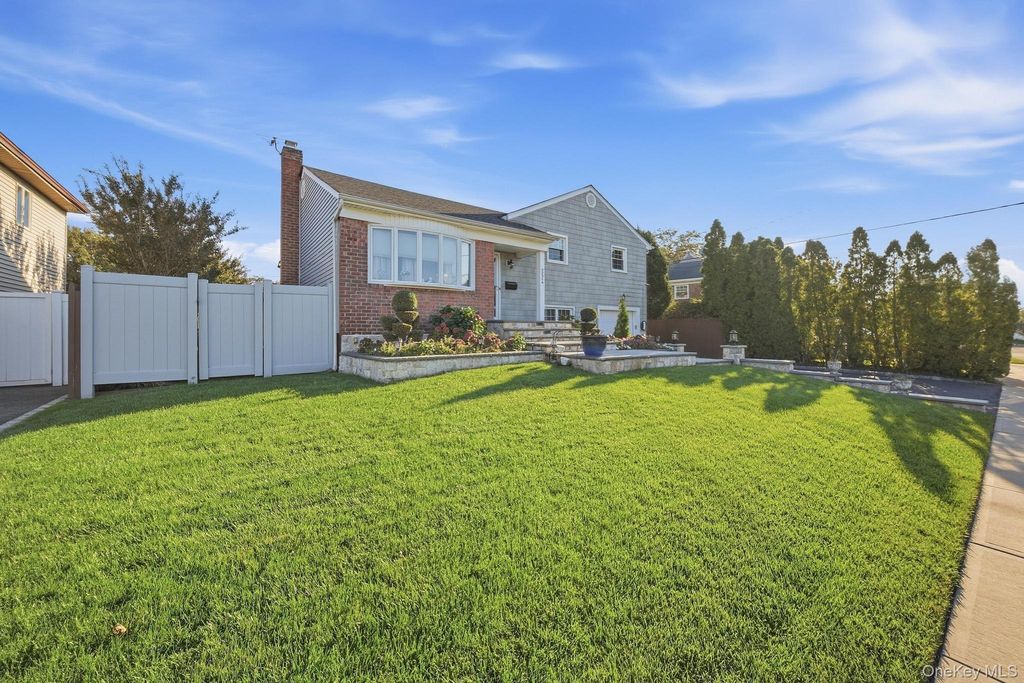 2624 Flower Street, Westbury, NY 11590 — photo 2