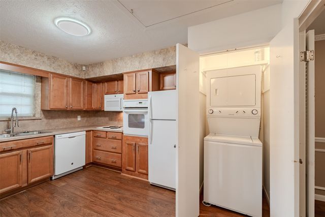 7021 Kingsbury Drive, Dallas, TX 75231