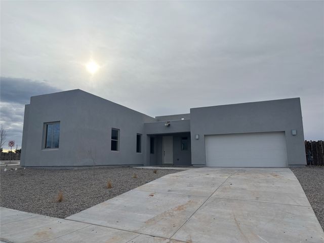 3305 Zinnia Lane, Santa Fe, NM 87507