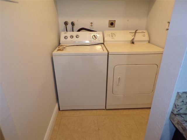 1505 N 57th Terrace, Hollywood, FL 33021