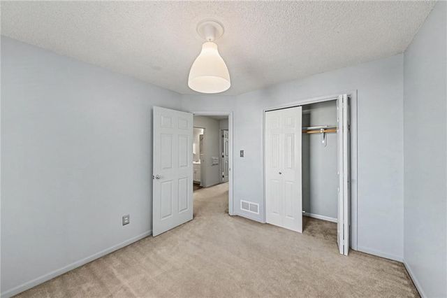 7423 N Wallace Avenue, Kansas City, MO 64158