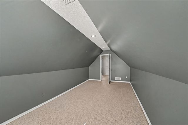 7423 N Wallace Avenue, Kansas City, MO 64158
