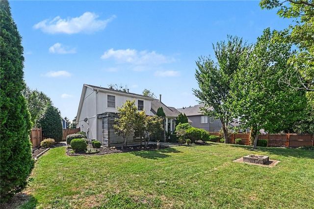 7423 N Wallace Avenue, Kansas City, MO 64158