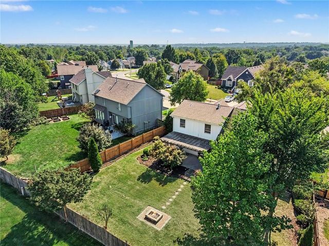 7423 N Wallace Avenue, Kansas City, MO 64158