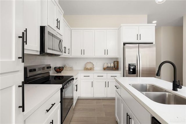 2304 Cardinal Drive, Weslaco, TX 78599