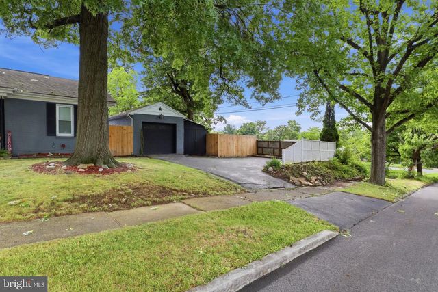 3501 CLOVERFIELD RD, Harrisburg, PA 17109