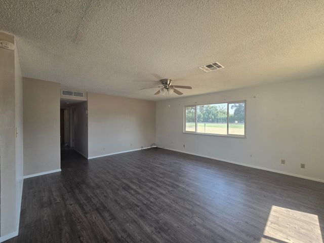 20882 3rd Street, Cottonwood, CA 96022