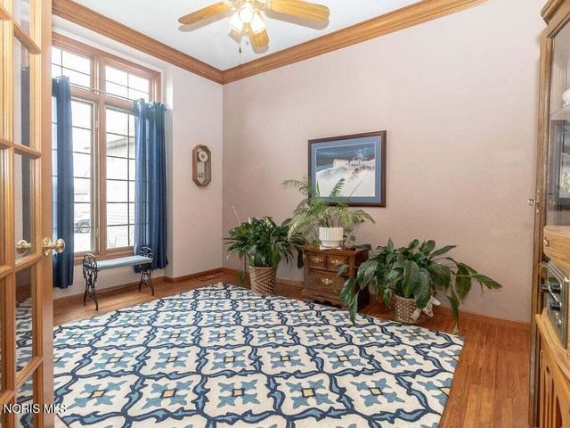 532 Georgetown Drive, Oregon, OH 43616