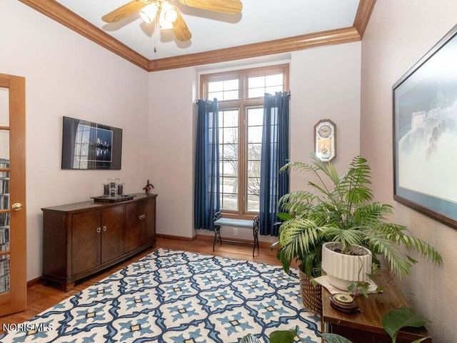 532 Georgetown Drive, Oregon, OH 43616