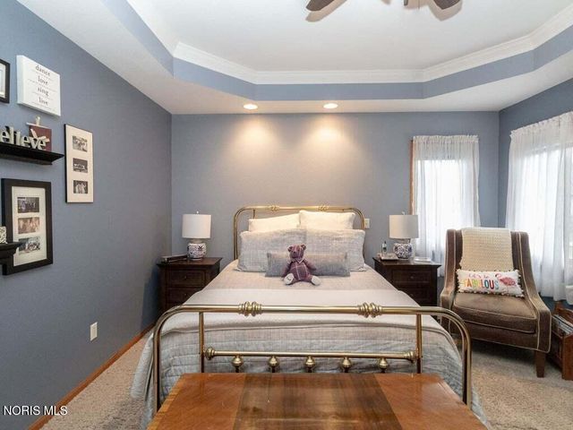 532 Georgetown Drive, Oregon, OH 43616