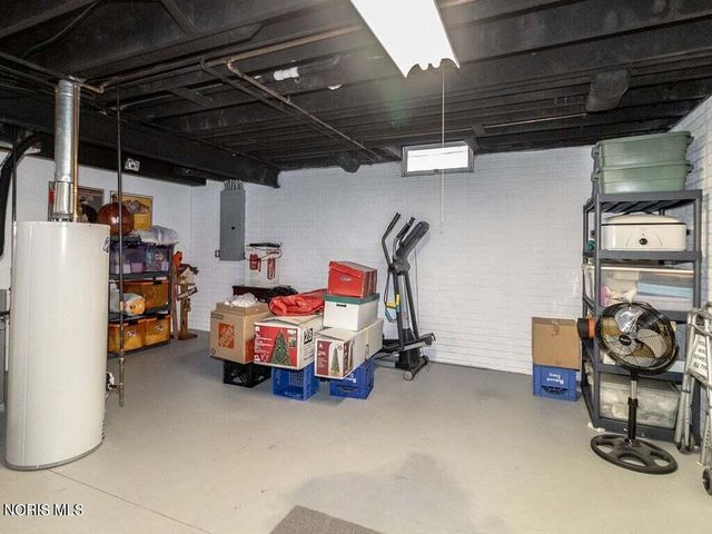 532 Georgetown Drive, Oregon, OH 43616