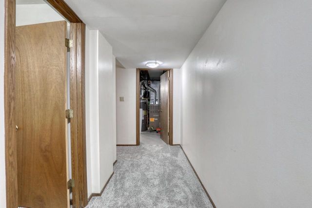3555 S Loretta LANE, New Berlin, WI 53151