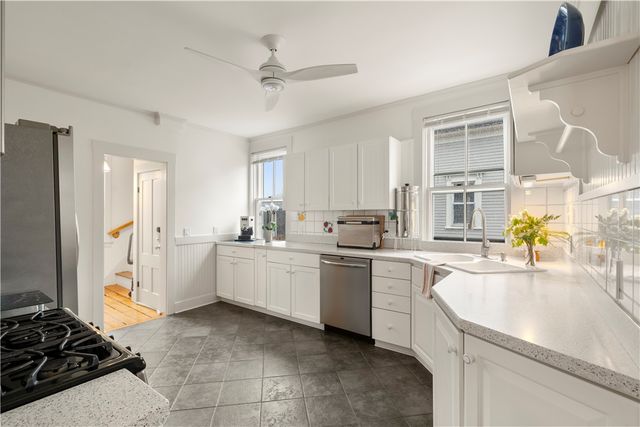 35 Marsh Street, Newport, RI 02840