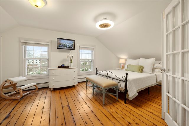 35 Marsh Street, Newport, RI 02840