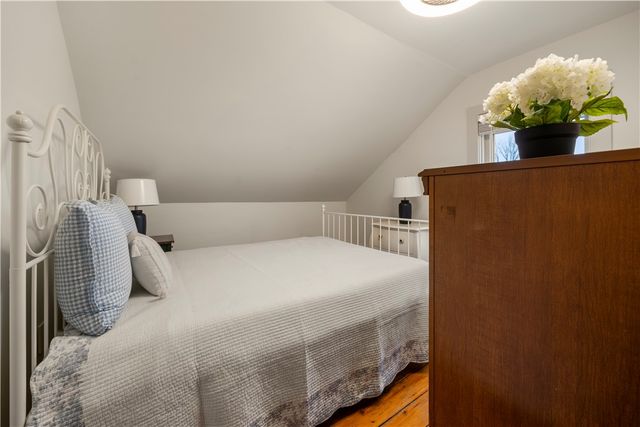 35 Marsh Street, Newport, RI 02840