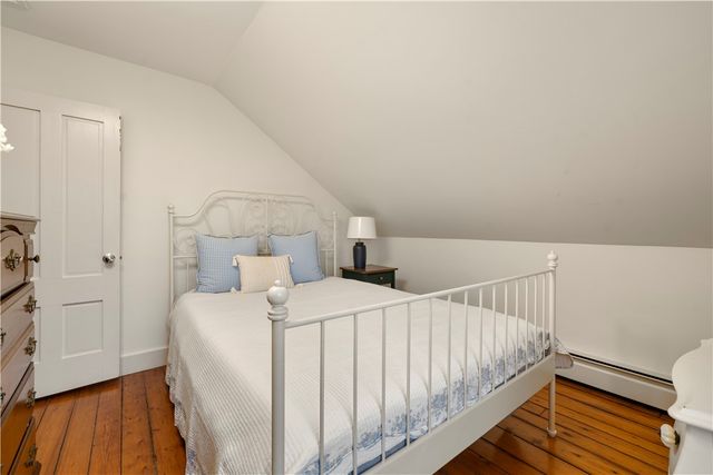 35 Marsh Street, Newport, RI 02840