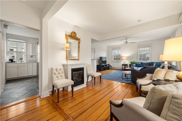 35 Marsh Street, Newport, RI 02840