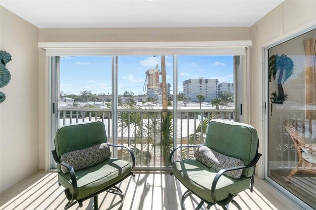 5970 MIDNIGHT PASS ROAD 177, Sarasota, FL 34242