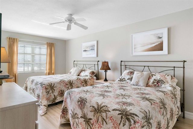 5970 MIDNIGHT PASS ROAD 177, Sarasota, FL 34242