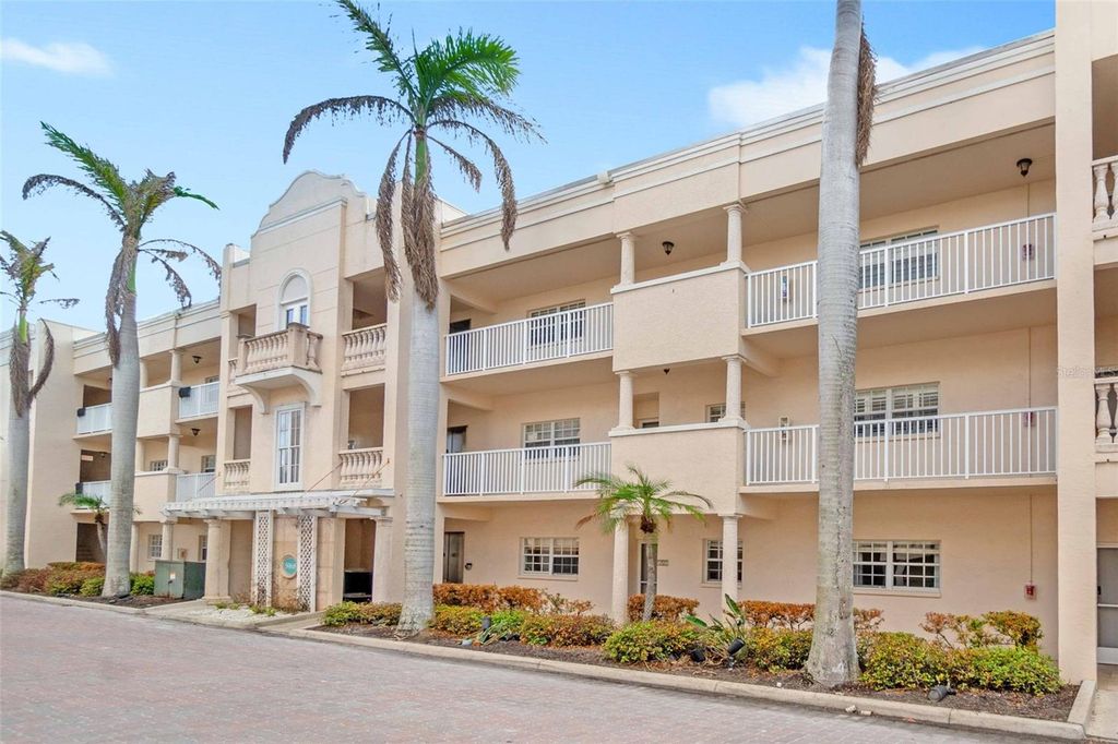 5970 MIDNIGHT PASS ROAD 177, Sarasota, FL 34242