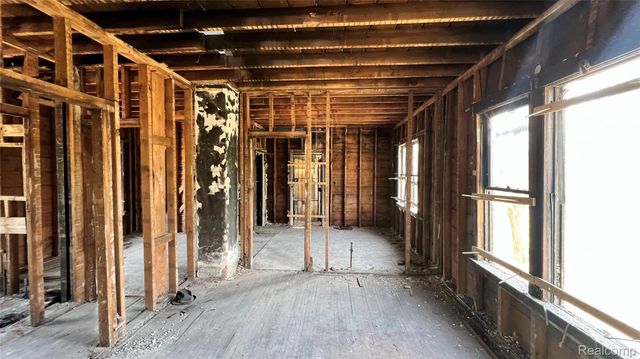 4833 Cooper Street, Detroit, MI 48214