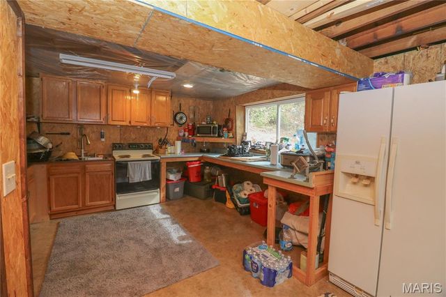 14641 Engledow Springs Road, De Soto, MO 63020
