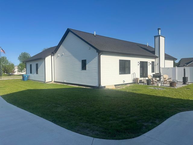 1911 N Se Boutell Road, Essexville, MI 48732