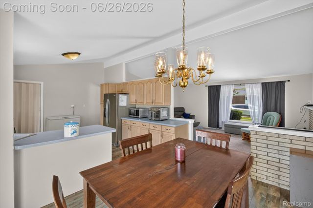 17127 Hamilton Avenue, Allen Park, MI 48101